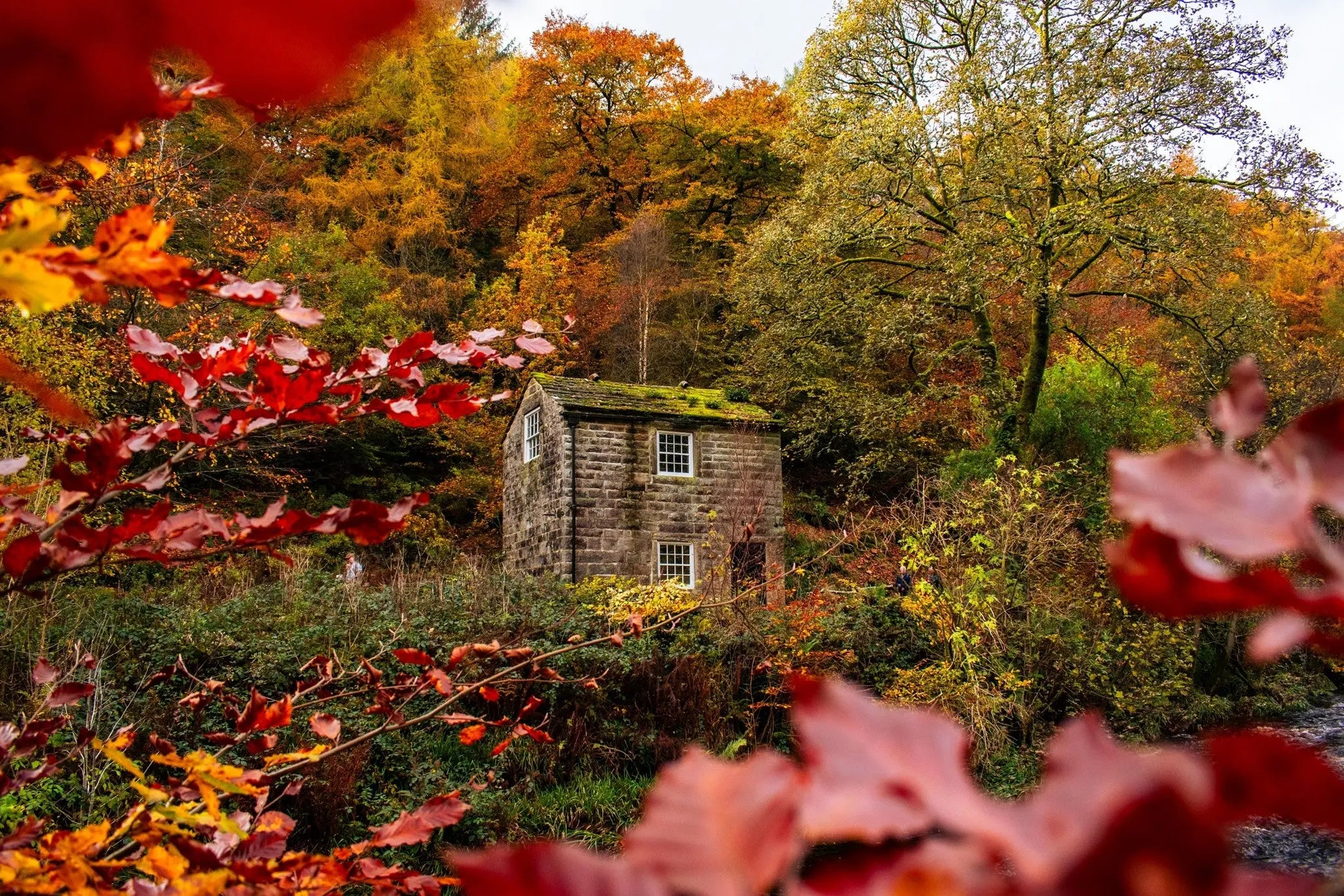Best Autumn walks in Yorkshire: Hardcastle Crags, Gibson Mill and Lumb Falls circular My Urban Trail