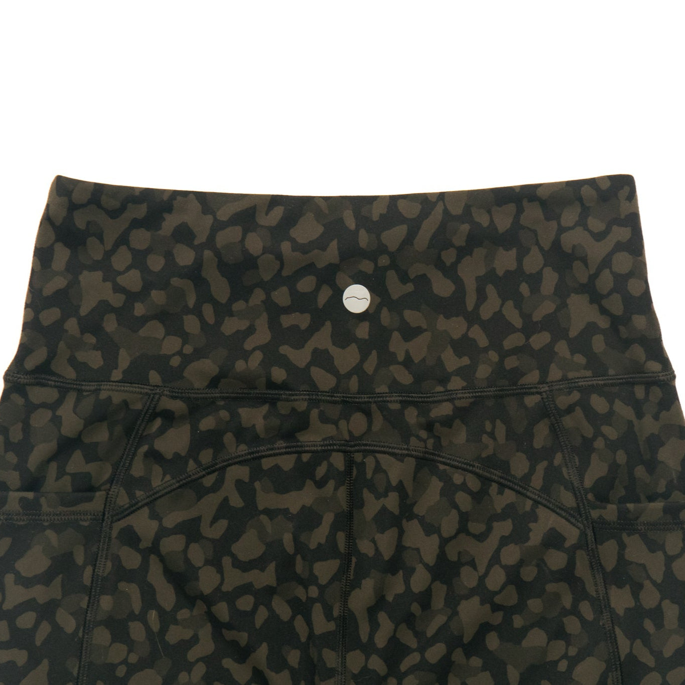 khaki print leggings with 2 pockets