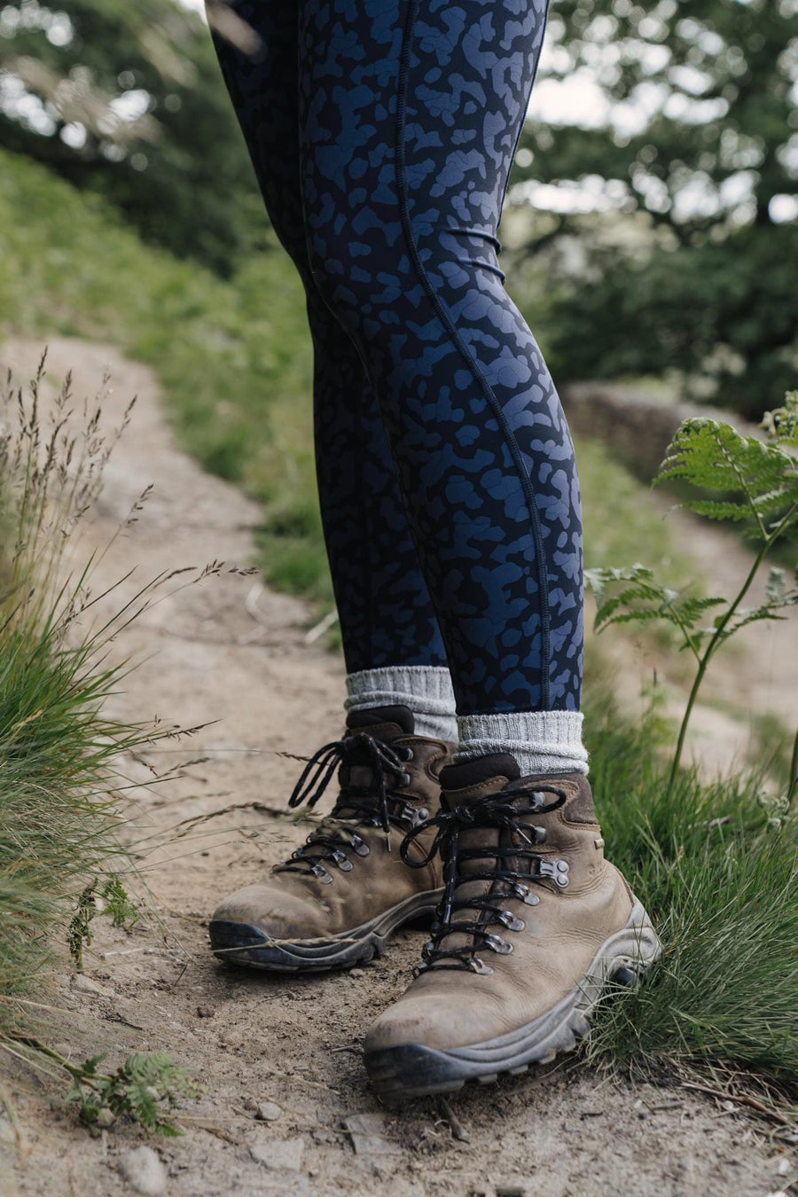 HIT THE ROAD Grey Hiking Socks